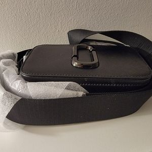 Marc jacob snapshot all black